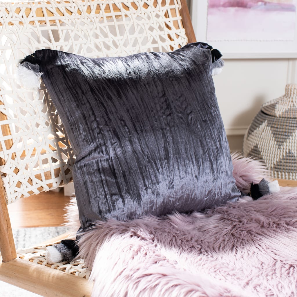SAFAVIEH Cathelyne 16-inch Pillow
