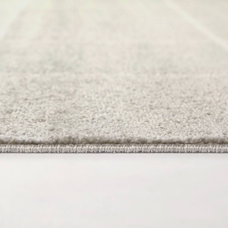 Berk Classic Geometric Area Rug