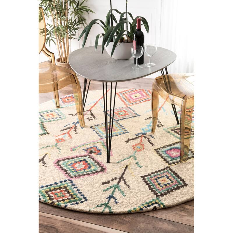 Nuloom Hand Tufted Wool Moroccan Triangle Rug