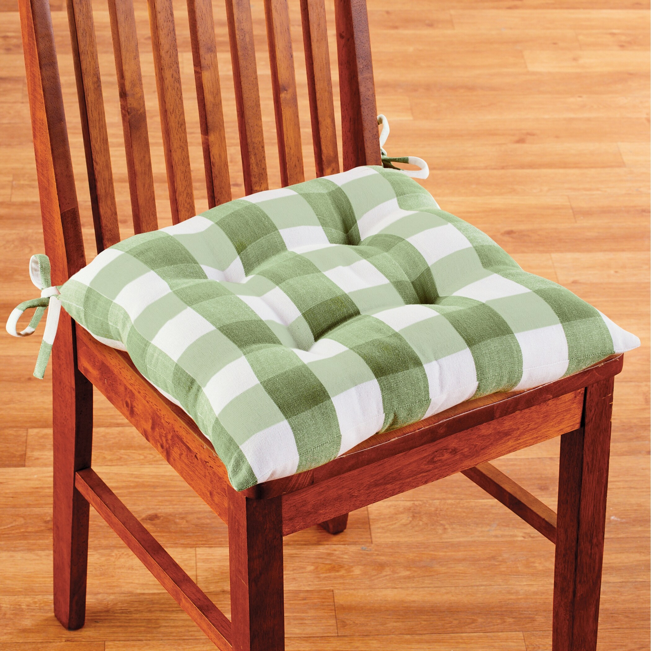 Buffalo plaid 2025 kitchen chair cushions