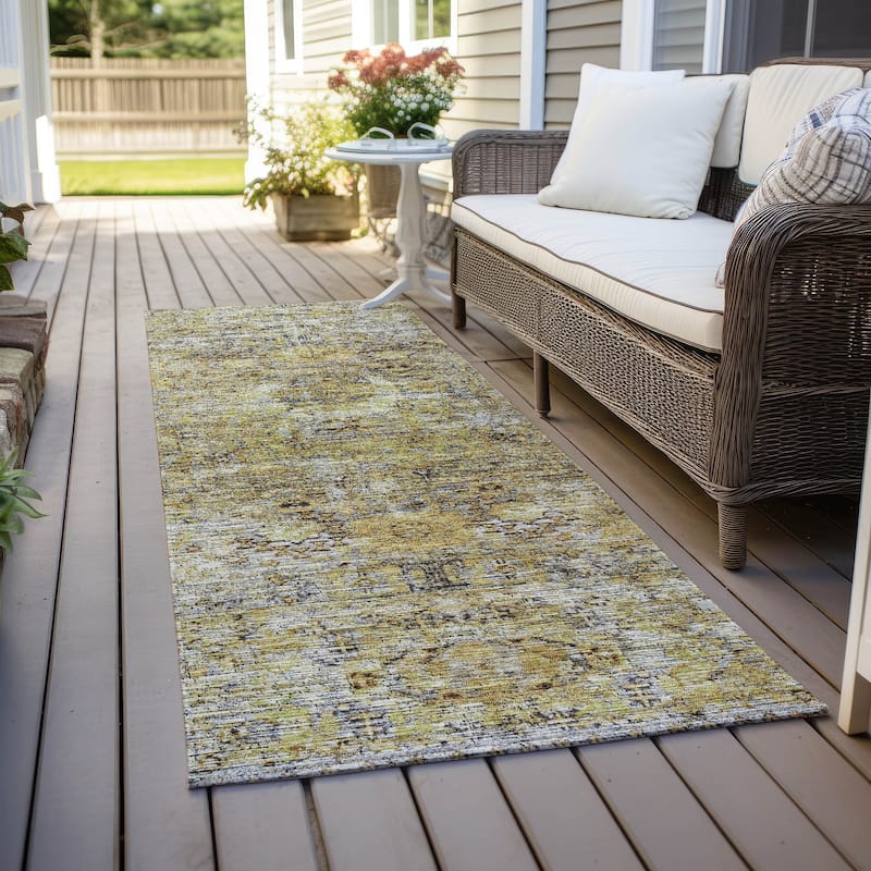 Machine Washable Indoor/ Outdoor Vintage Traditional Chantille Rug