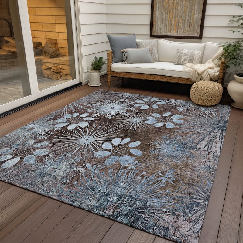 Machine Washable Indoor/ Outdoor Floral Geo Chantille Rug