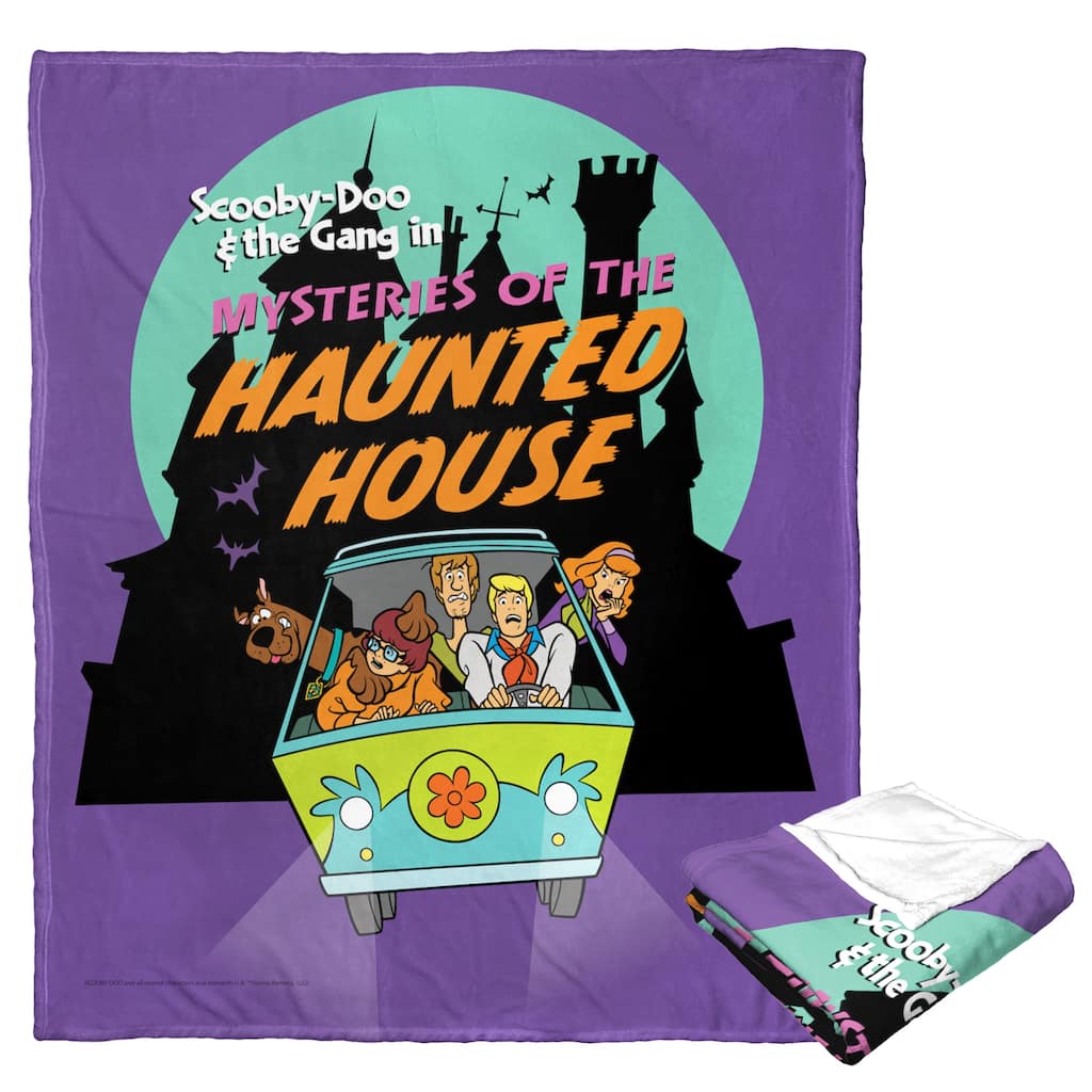 Warner Brothers Scooby-Doo Mysteries of the Haunted House Silk Touch Throw Blanket