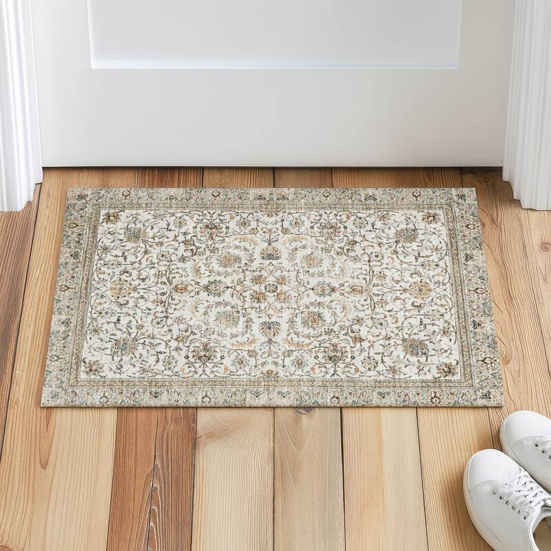 Machine Washable Indoor/ Outdoor Traditional Arvada Chantille Rug