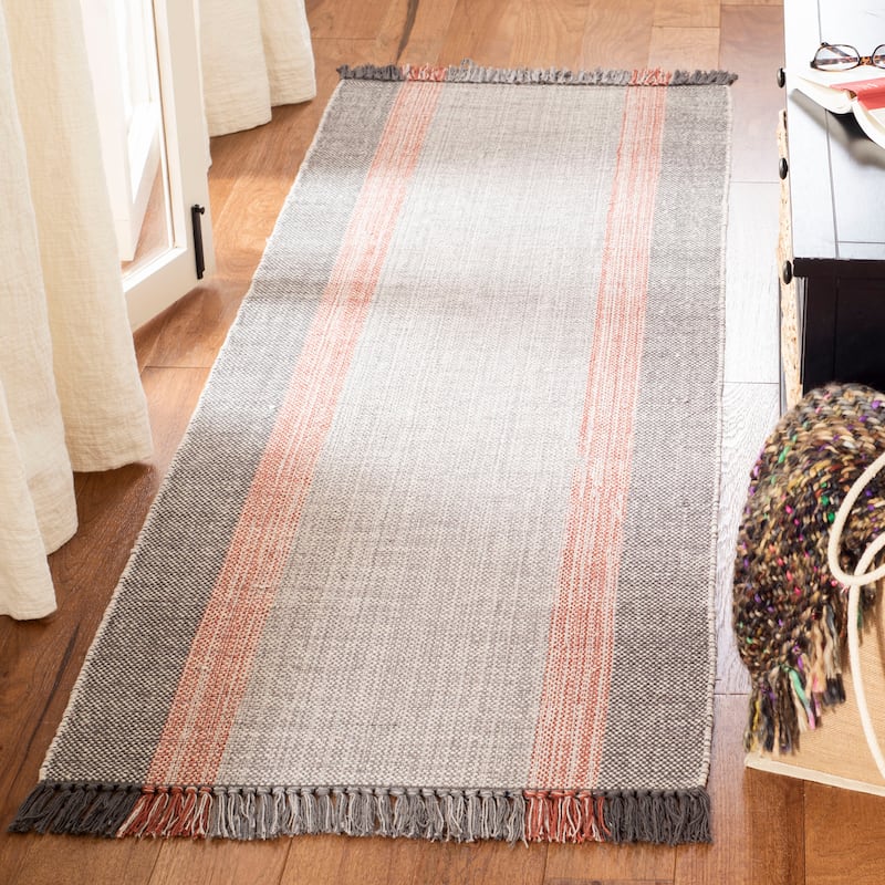 SAFAVIEH Flatweave Montauk Yurdagul Fringed Cotton Area Rug - 2'3" x 7' Runner - Terracotta/Grey