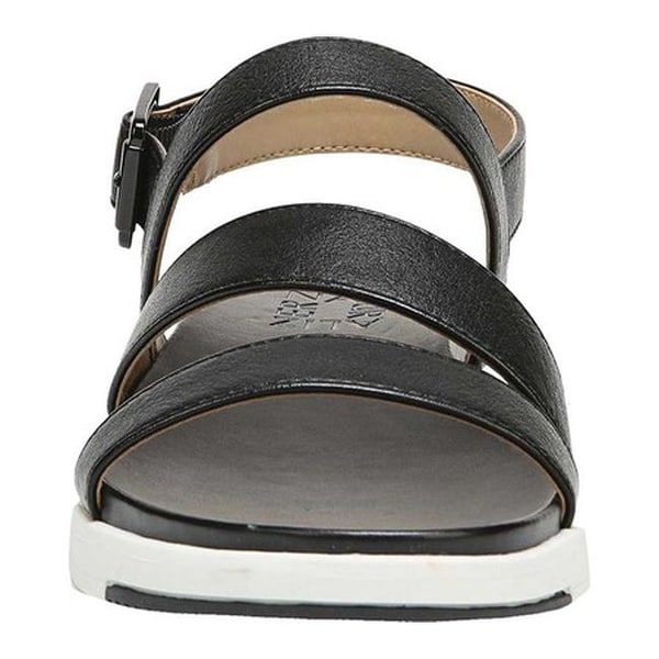 naturalizer andrea sandal