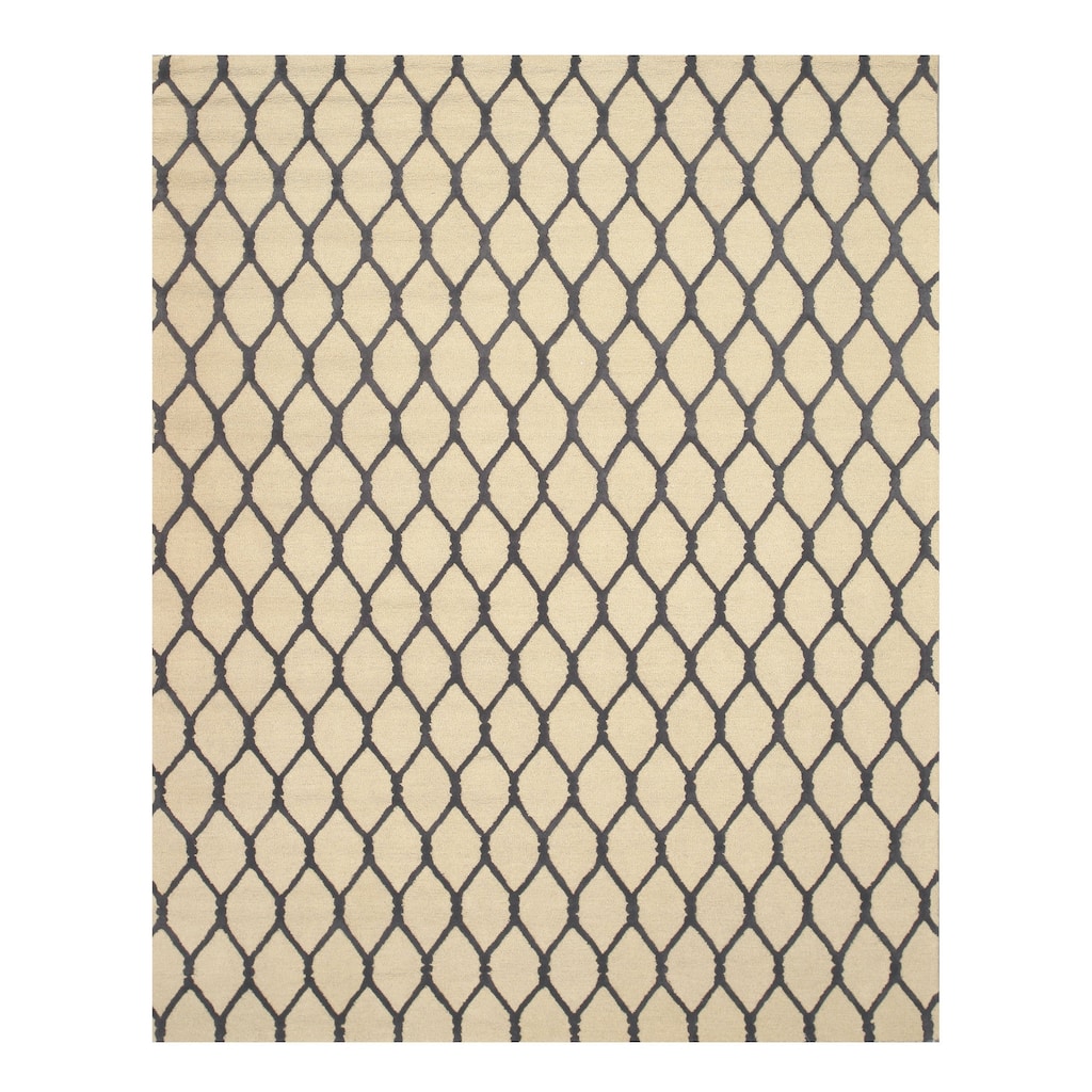 Beige Transitional Geometric Chain-Link Area Rug - Elegant and Timeless Design - 5' x 8'