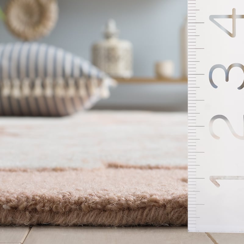 SAFAVIEH Handmade Glamour Arsenia Floral Wool Rug