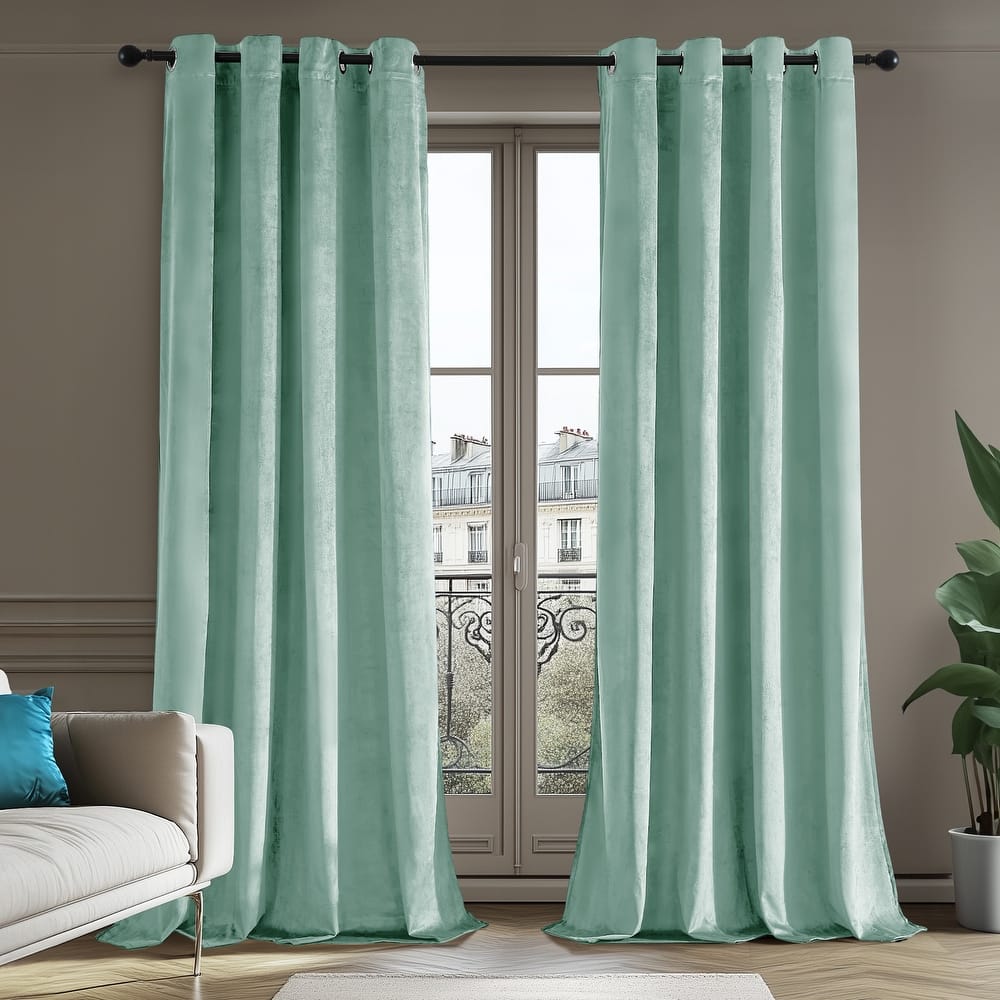 Deconovo Velvet Blackout Curtains, 2 Panels, Thermal Insulated