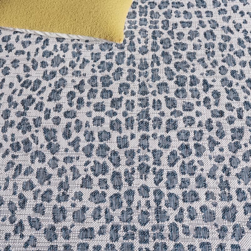 SAFAVIEH Courtyard Ruta Indoor/ Outdoor Waterproof Patio Backyard Rug