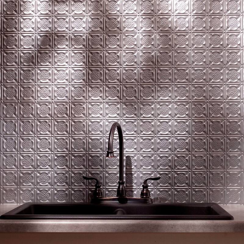 FASÄDE Traditional Style 6 Decorative Vinyl Backsplash Panel