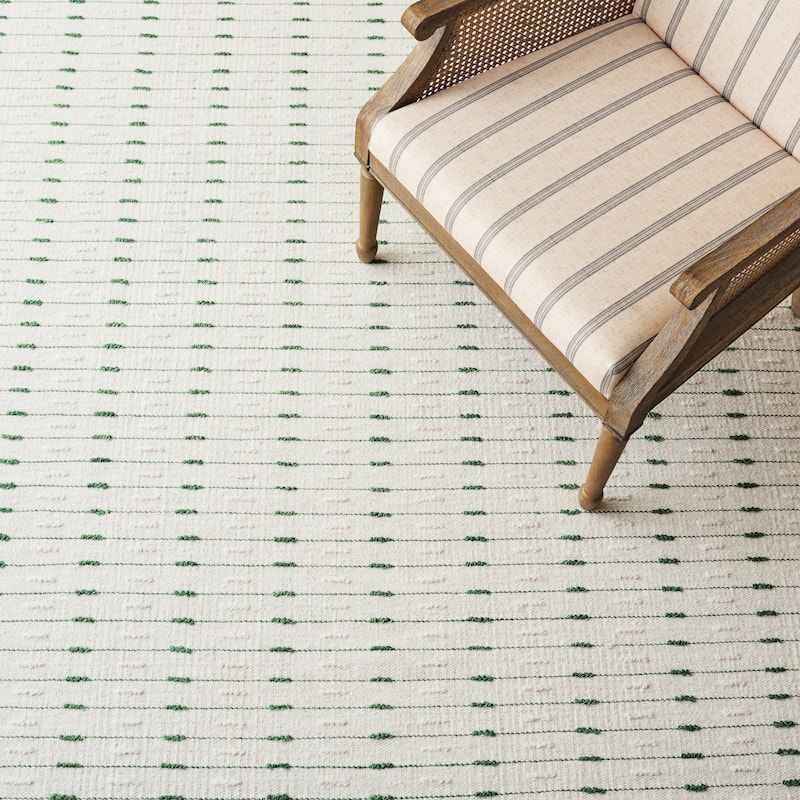 Martha Stewart by SAFAVIEH Handmade Inabat Wool Rug