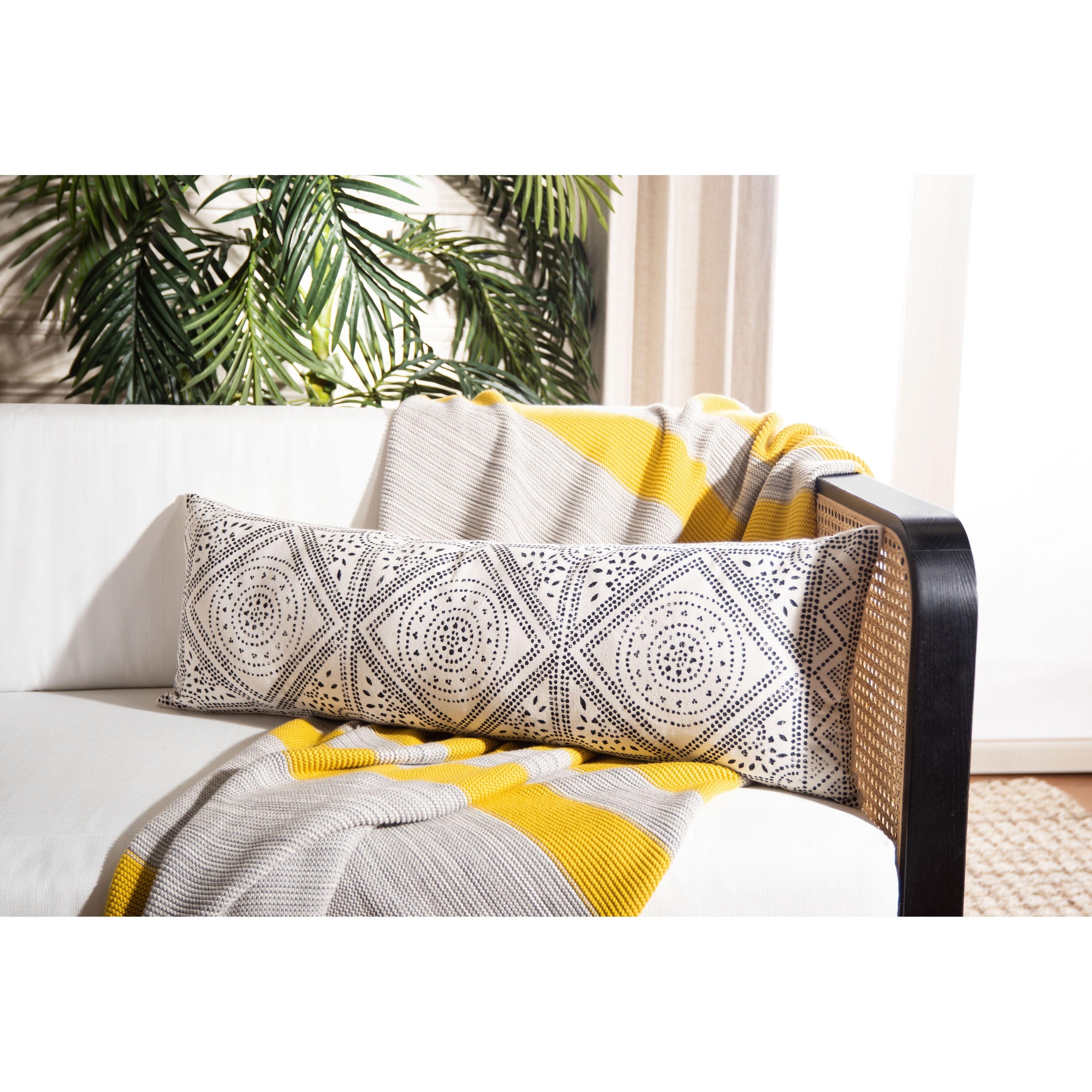 SAFAVIEH Bojka Bohemian Decorative Throw Pillow