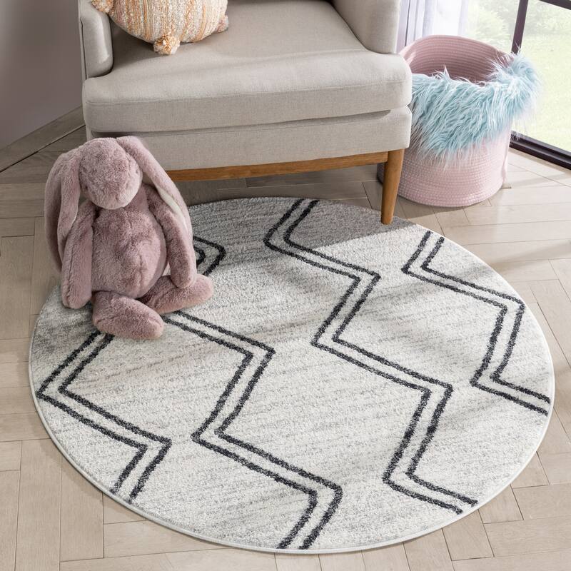 Well Woven Kennedy Reeve Modern Chevron Pattern Area Rug