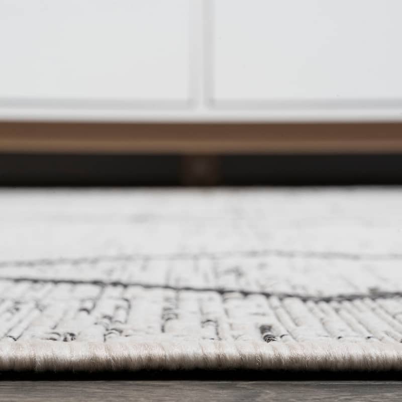 JONATHAN Y Derya Tribal Diamond Trellis Indoor/Outdoor Area Rug