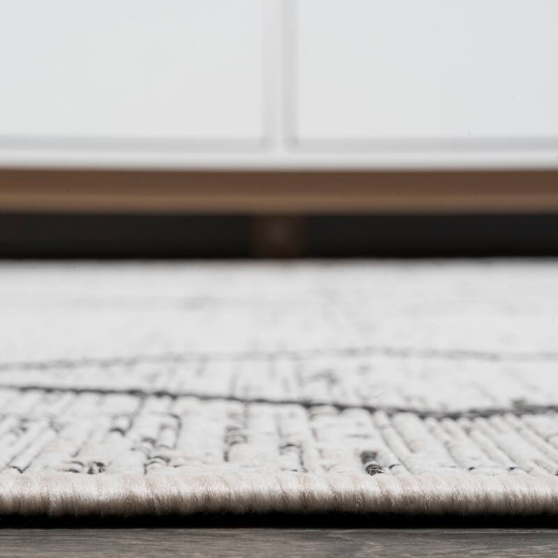 JONATHAN Y Derya Tribal Diamond Trellis Indoor/Outdoor Area Rug