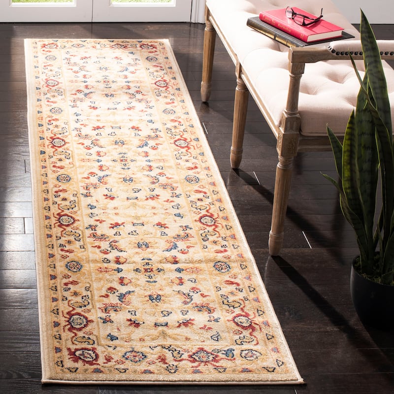 SAFAVIEH Austin Luice Traditional Oriental Rug - 2'3" x 8' Runner - Creme/Creme