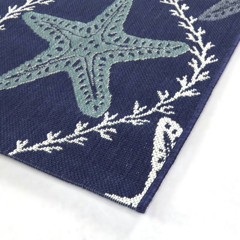Endre Nautical Starfish Indoor/Outdoor Area Rug