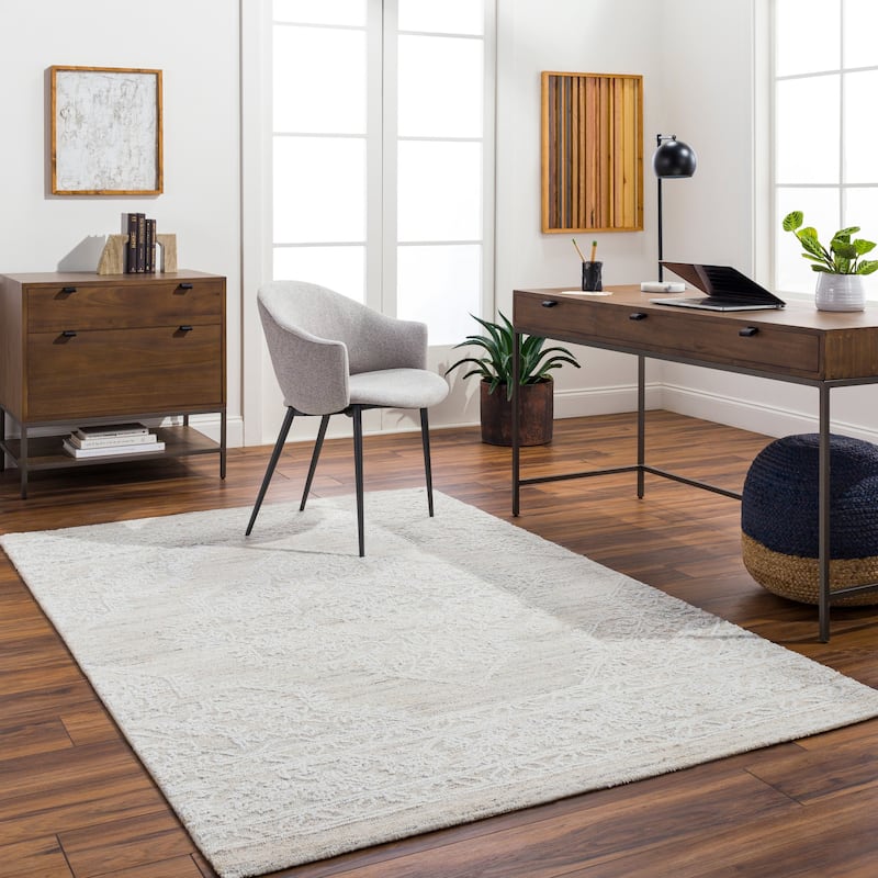 Justinne Traditional Area Rug - 8' x 10' - Light Gray