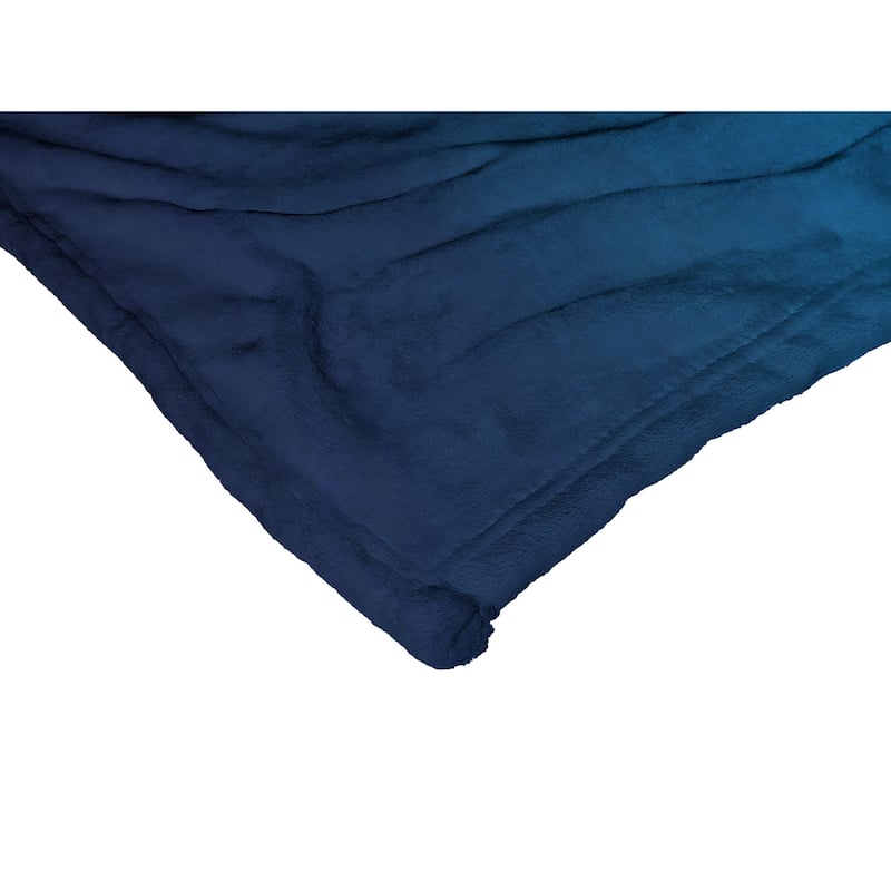 ENT 236 WB- Polar Express, The Arrival Silk Touch Throw
