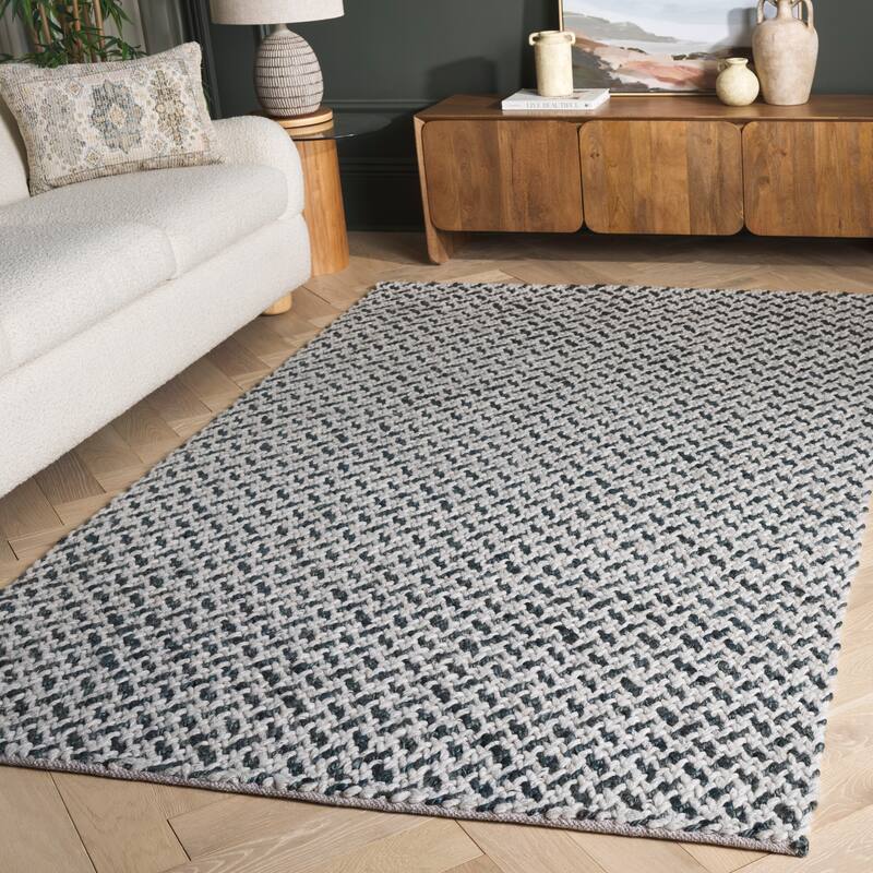 SAFAVIEH Natural Skrima Fiber Couture Wool Rug