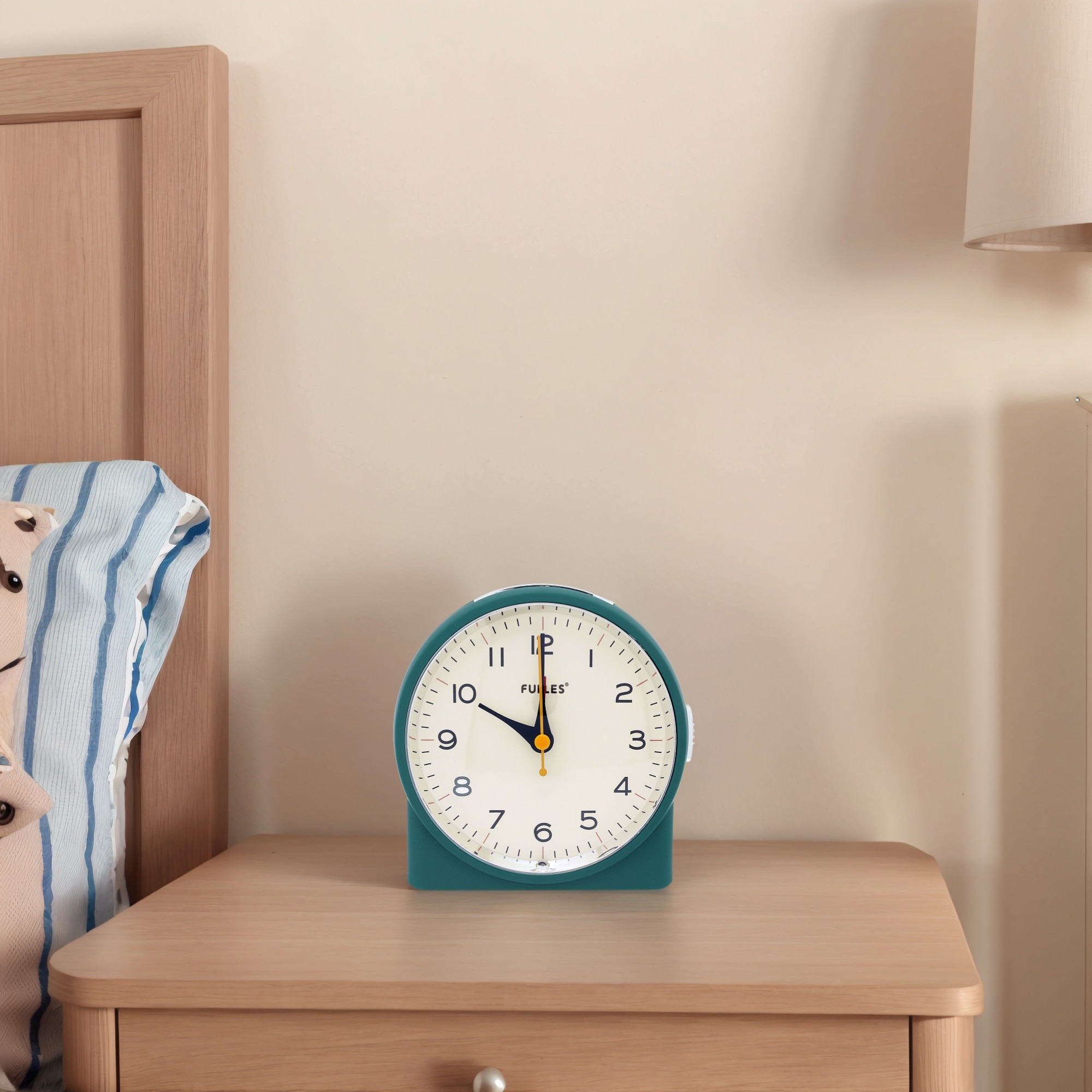 Table Alarm Clock, Retro-style Semi-Circular, Non-Tick Movement, Snooze Function for Bedroom 4.1"Lx2.6"Wx4.6"H