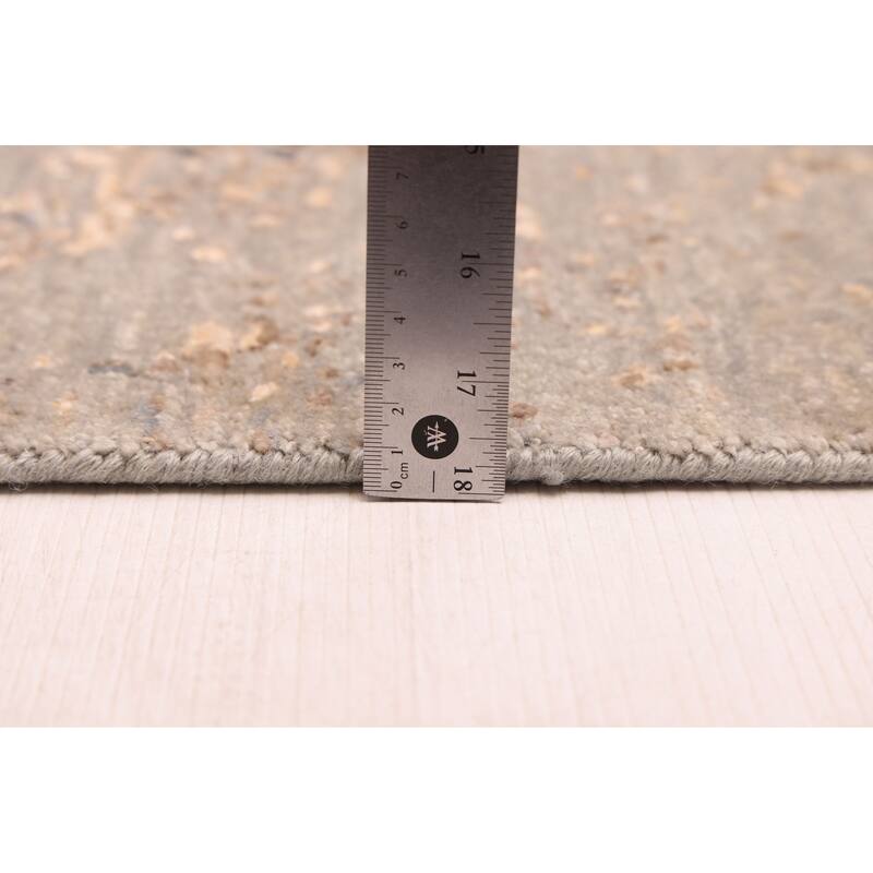 ECARPETGALLERY Hand-knotted Legacy Grey Silk, Wool Rug - 2'5 x 10'5