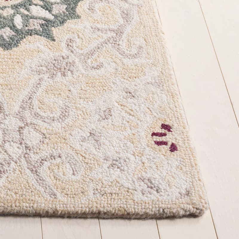 SAFAVIEH Handmade Metro Roxandra Wool Rug