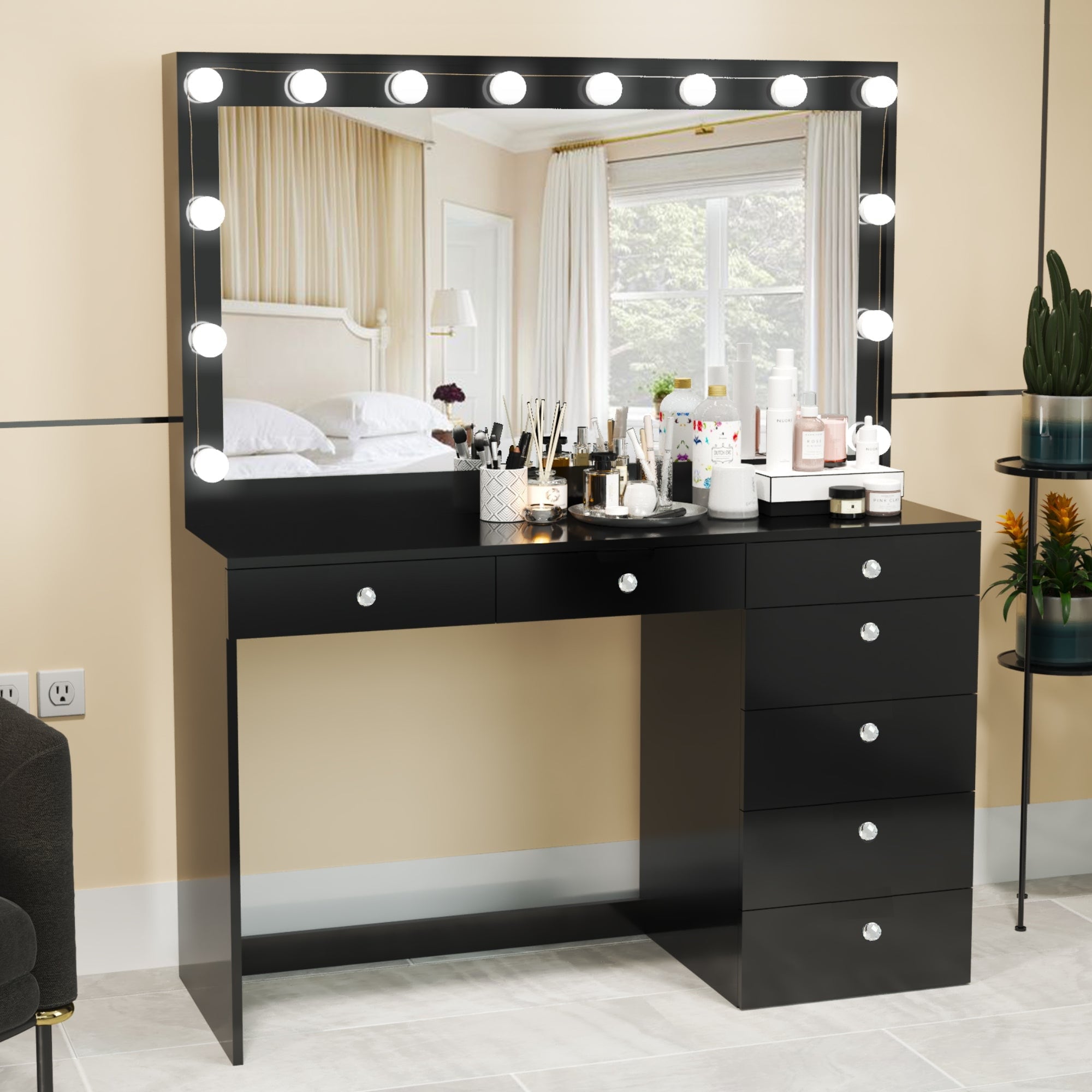 Dutch glam 6 outlet drawer dressing table
