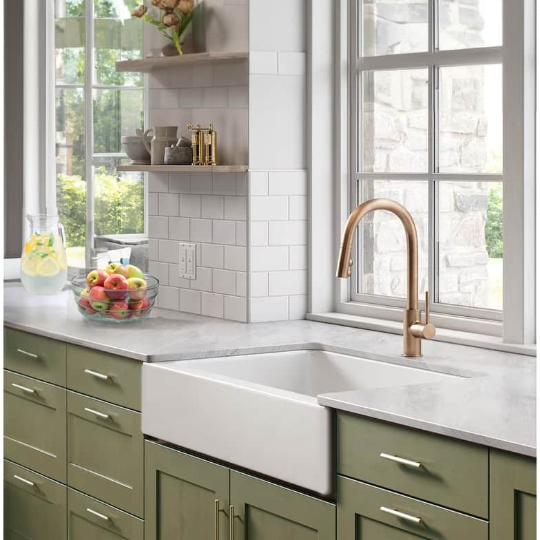 Highpoint Collection 31-inch Fireclay White Farmhouse Kitchen Sink - 31 x 18 x 8.75 inches