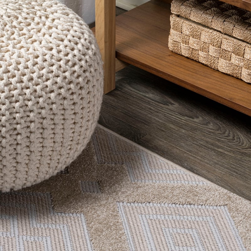 JONATHAN Y Haze High-Low Pile Ogee Trellis Tone-on-Tone Indoor/Outdoor Area Rug