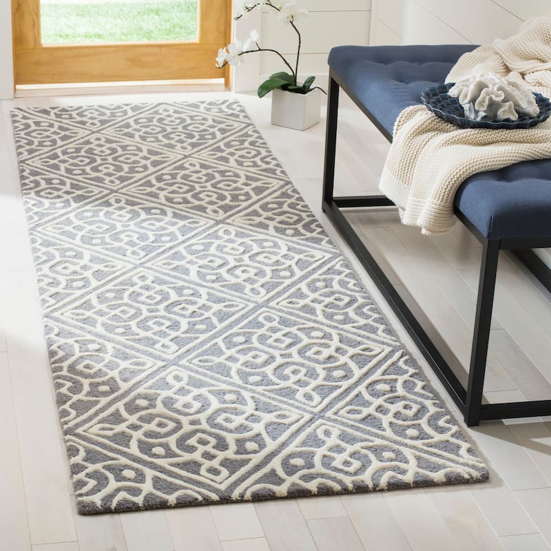 SAFAVIEH Handmade Cambridge Aristida Modern Wool Rug - 2'6" x 8' Runner - Dark Grey/Ivory
