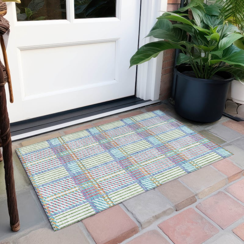 Machine Washable Indoor/ Outdoor Geometric Stripe Chantille Rug - White - 1'8" x 2'6"