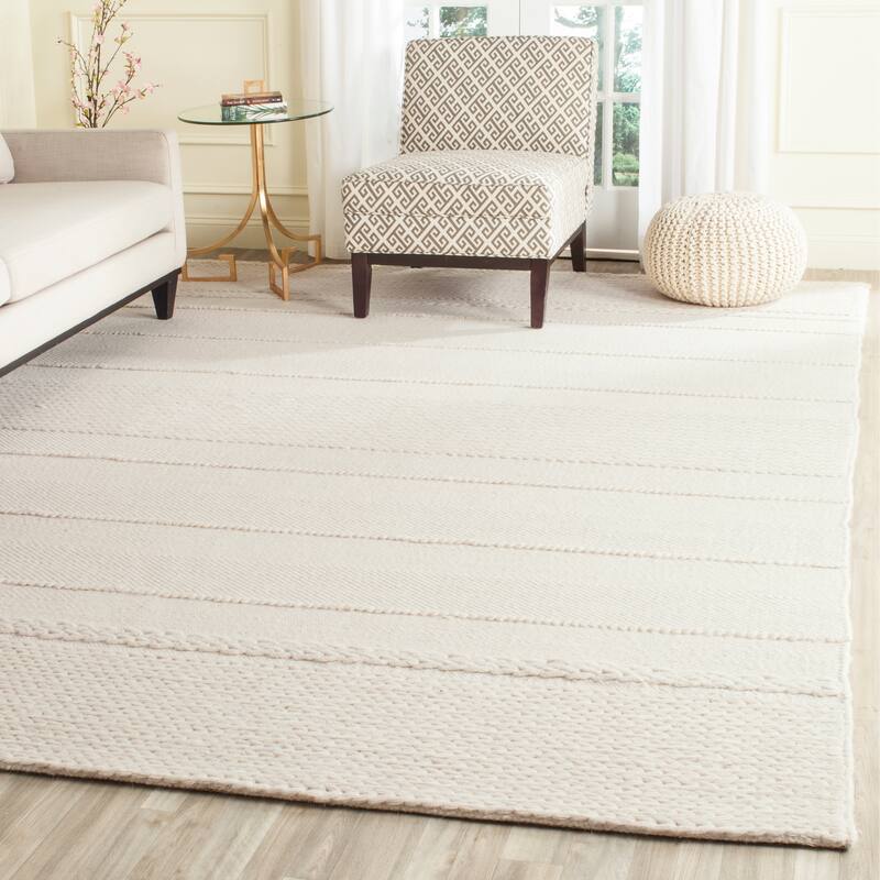 SAFAVIEH Handmade Natura Bengta Wool Rug - 9' x 12' - Natural