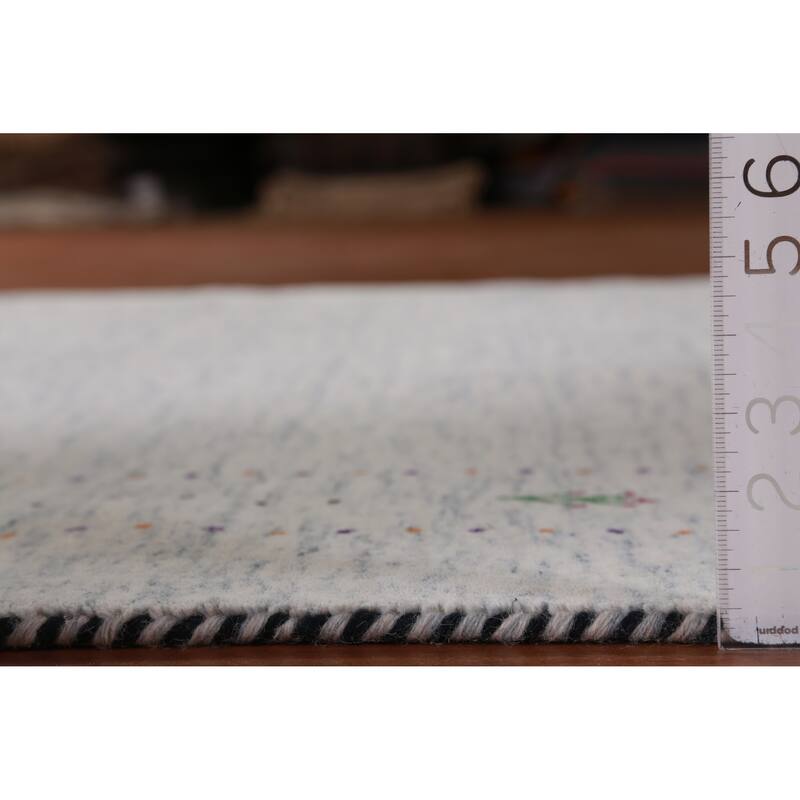 Hand Knotted Oriental 100% Wool Carpet Tribal Animal Pictorial Beige & Ivories Gabbeh Area Rug - 7' 10'' X 5' 2''