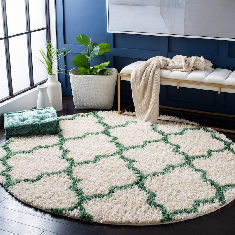 SAFAVIEH Venus Shag Bogdanka 1.75-inch Thick Rug - 6'7" Round - Ivory/Green