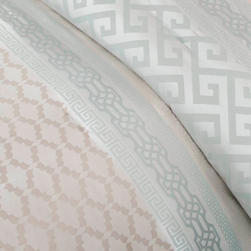 Madison Park Christian 7-piece Geometric Jacquard Comforter Set