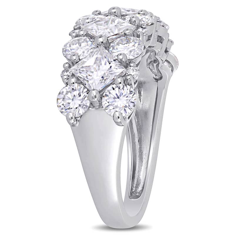 Miadora 3 1/10ct DEW Princess-cut Moissanite & 1/10ct TDW Diamond Anniversary Band in 10k White Gold
