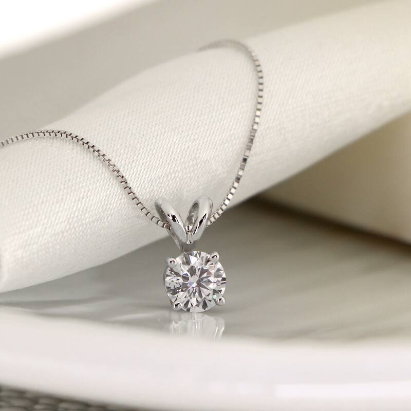 Auriya 14KT Gold 1/2ctw Round Solitaire Moissanite Necklace - 5 mm - 5 mm