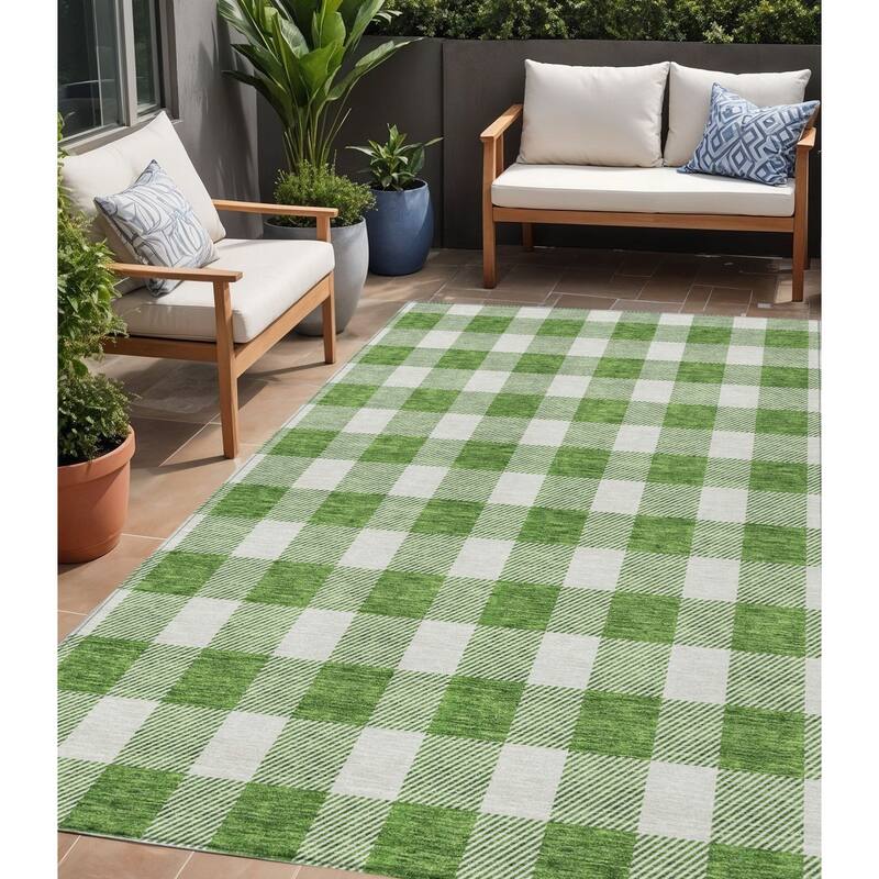 HomeRoots Plaid Transitional Rectangle Outdoor Rug - 5' X 8'