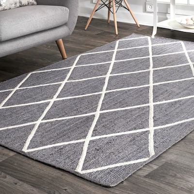 Nuloom Handmade Natural Fiber Braided Trellis Jute Natural Rug