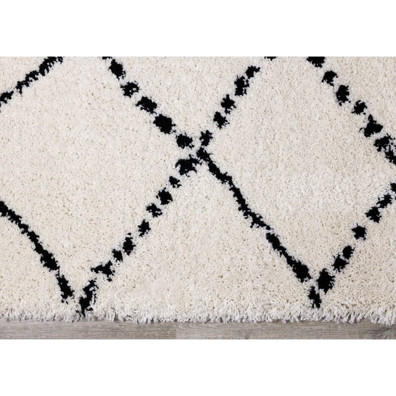 Miley Collection - Black/White Diamonds Soft Touch Rug