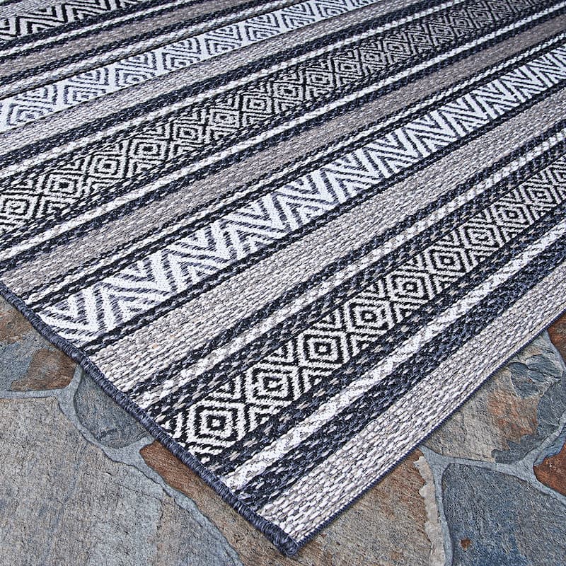 Porch & Den Casilda Indoor/ Outdoor Area Rug