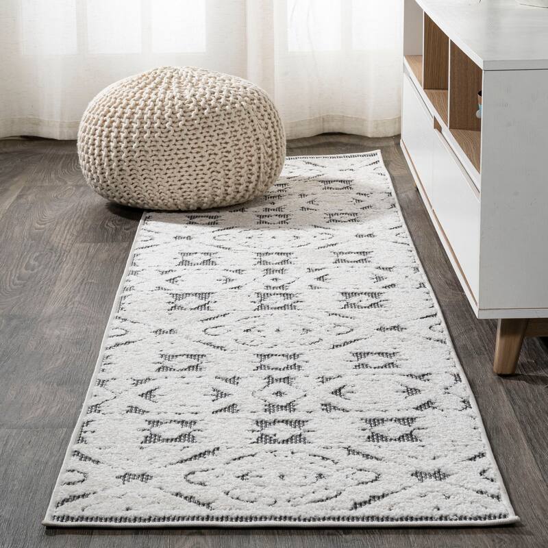 JONATHAN Y Jordan High-Low Pile Mediterranean Tile Indoor/Outdoor Area Rug