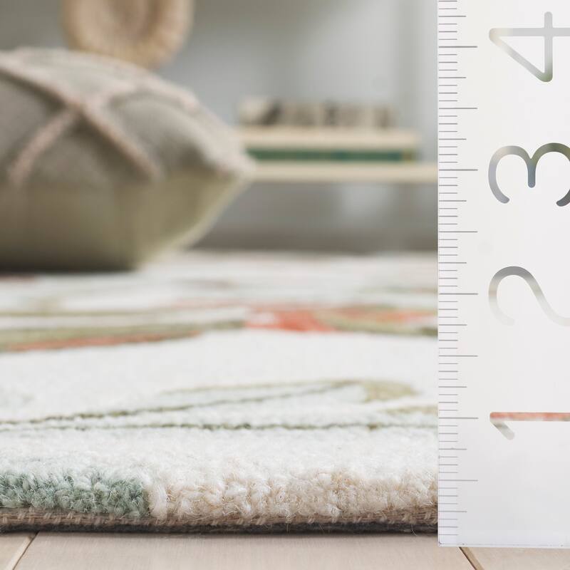 SAFAVIEH Handmade Jardin Annaros Floral Wool Rug