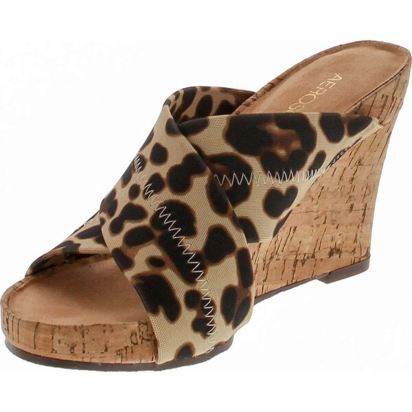 aerosoles plush wedge