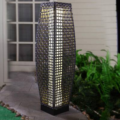 Outdoor Solar-Powered Woven Resin Wicker Floor Lamp for Deck, Garden, Lawn, Driveway, Pool, Porch - N/A