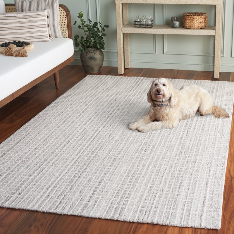 SAFAVIEH Handmade Abstract Youssra Wool Rug