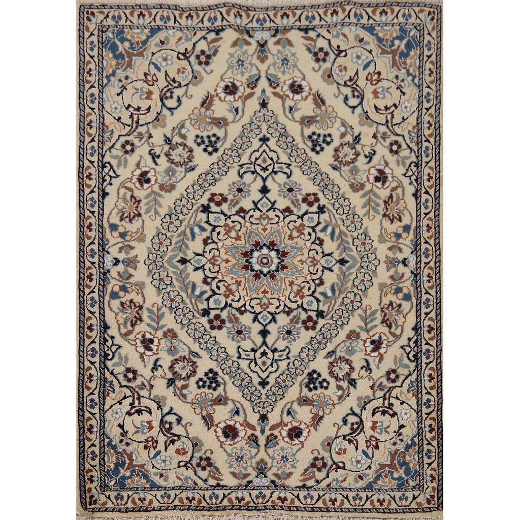 Traditional Floral Nain Foyer Rug Hand-Knotted Wool Carpet - 2'11" x 4'4"