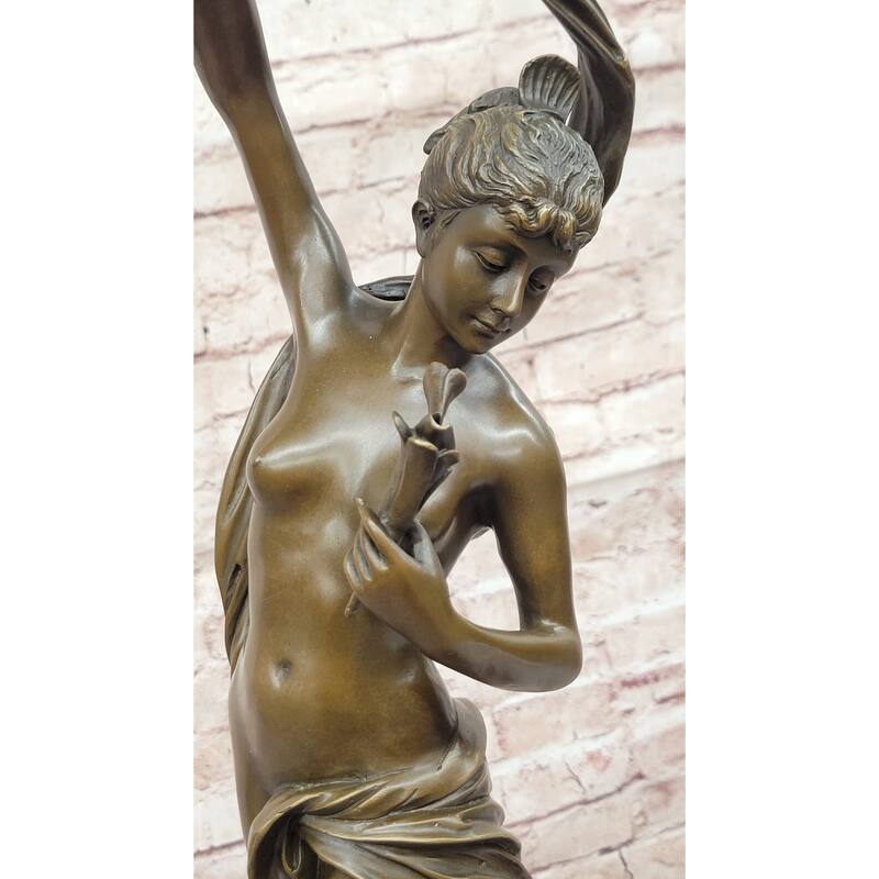 Z. Madri “Venus Emerging From A Conch Shell” – Clical Bronze Sculpture On Marble Base